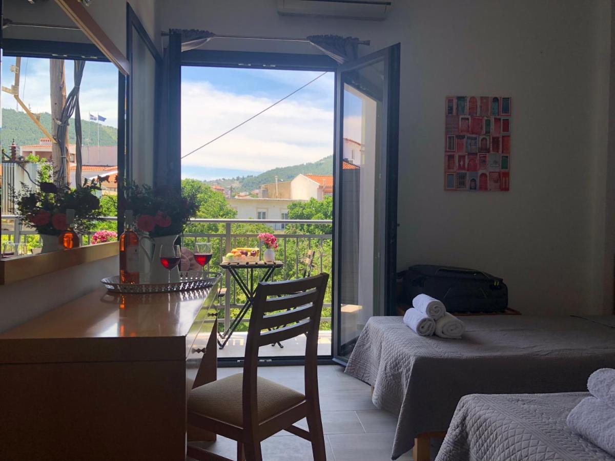 Central Guest House Skiathos Exteriör bild